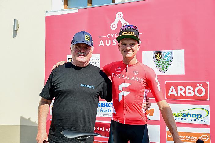 Karl Glas und Gesamtsieger 2024 Jaka Primozic (SLO, Hrinkow Advarics) Führender der Road Cycling League,  Ranshofen, OÖ