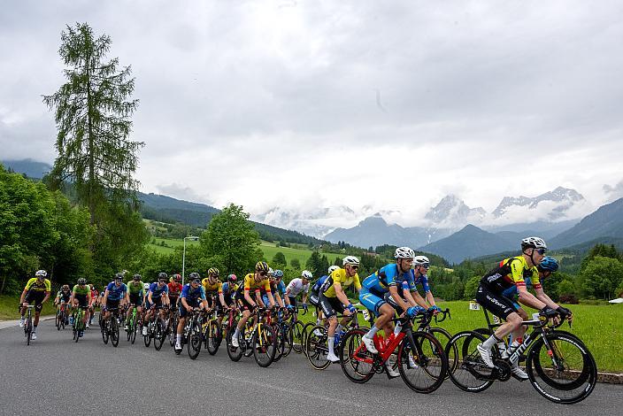 Im Gelben Trikot des Gesamtführenden Timo Kielich (BEL, Alpecin-Deceuninck Development Team), 3. Etappe St.Florian/Asten  - Hinterstoder, Int. Raiffeisen Oberösterreich Rundfahrt UCI Kat. 2.2