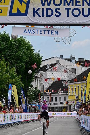 Etappensiegerin Maja Tracka (POL, AT Atom Deweloper Wroclaw)  Amstetten-Amstetten, Sportland NÖ women tour