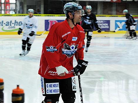 Pat Leahy, Linz, skatet mit Gipshand 
