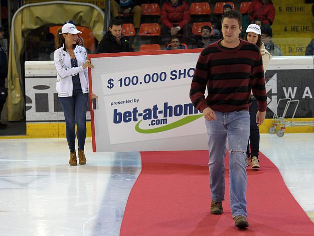Die Teilnehmer am 100.000 Dollar Shot,  EHC Liwest Black Wings Linz vs KHL Medvescak Zagreb