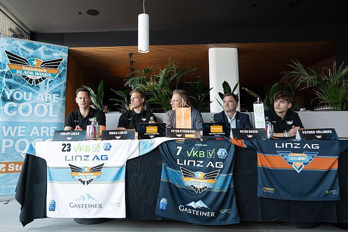 v.l. Head Coach Philipp Lukas (Steinbach Black Wings Linz), Brian Lebler (Steinbach Black Wings Linz), Peter Steinbach (CEO Steinbach Pools), Präsident Peter Nader (Steinbach Black Wings Linz), Patrick Söllinger (Steinbach Black Wings Linz) Saisonstart Pressekonferenz, Steinbach Black Wings Linz ,Linz AG Eisarena