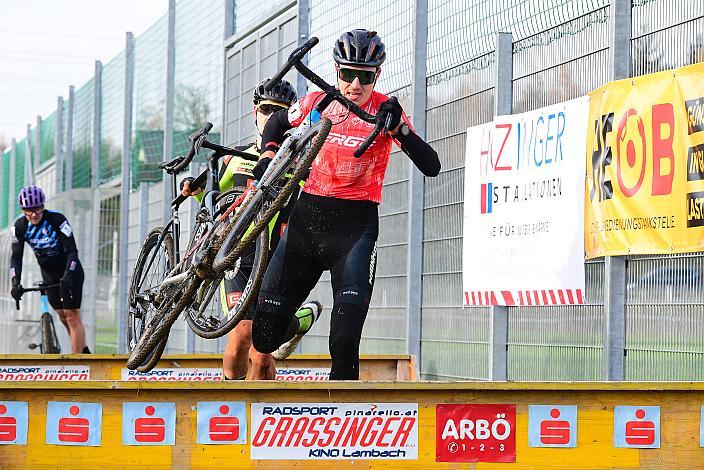 Platz 3 für den Führenden in der Rad Cross Liga Jakob Reiter (AUT, Hrinkow Advarics), Radquerfeldein GP um das Sportzentrum Gunskirchen, Rad Cyclo Cross, 