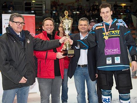 Linz feiert den U20 Meistertitel, Liwest Black Wings Linz - EC VSV U20