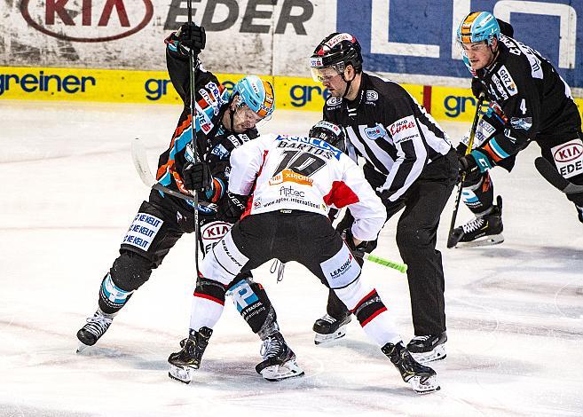 Rick Schofield (EHC Liwest Black Wings Linz), David Bartos (HC Orli Znojmo), Matt Finn (EHC Liwest Black Wings Linz),  Eishockey,  EHC Liwest Black Wings Linz vs HC Orli Znojmo