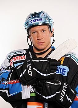 #55 Robert Lukas, Verteidiger, Liwest Black Wings Linz