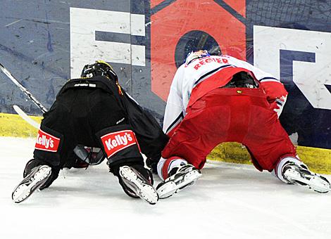 Harte Duelle, EC Red Bull Salzburg vs. EV Vienna Capitals, Semifinale Spiel 3 