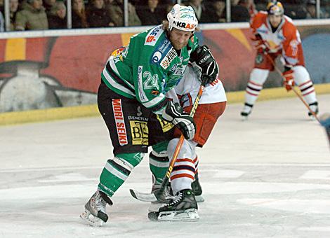 #24 Tomaz Vnuk, Stuermer, Olimpija Ljubljana 