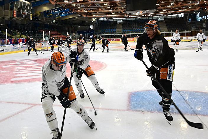 Brian Lebler (Steinbach Black Wings Linz) Erstes Eistraining, Steinbach Black Wings Linz , Linz AG Eisarena 
