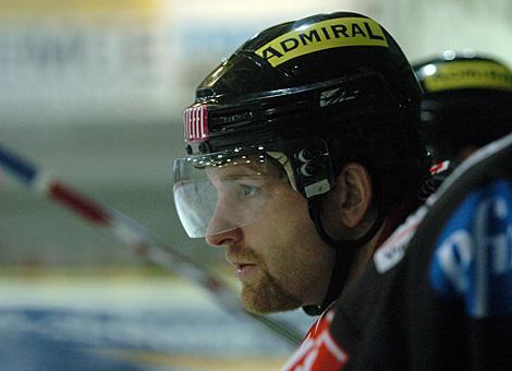 #76 Aaron Fox, Stuermer, Vienna Capitals, 2 Top Scorer der Erste Bank Liga.