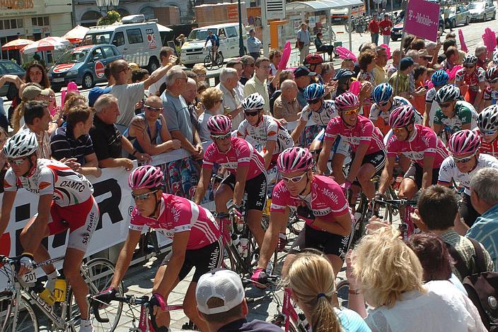 Team T-Mobile am Start zur 57. Österreich Rundfahrt, 1. Etappe Linz - Salzburg