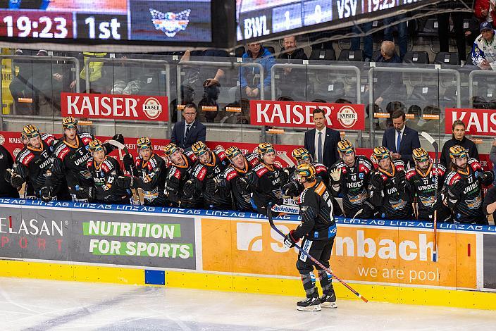 Brian Lebler (Steinbach Black Wings Linz) feiert das 1 zu 0,  Steinbach Black Wings Linz vs EC iDM Wärmepumpen VSV, 1. Runde, Steinbach Black Wings Linz, Linz AG Eisarena