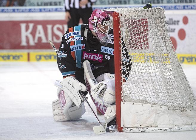 Tormann Paul Mocher (EHC Liwest Black Wings Linz), Eishockey,  EHC Liwest Black Wings Linz vs AV 19 Szekesfehervar