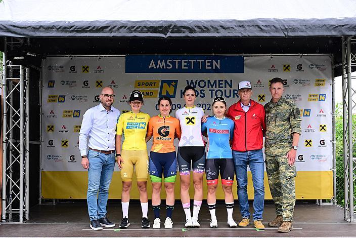 v.l. Im Gelben Trikot und Etappensiegerin Eliska Kvasnickova (CZE, VIF Cycling Team), Nika Bobnar (SLO, Team Slovenia), Magdalena Leis (GER, Team Mangertseder Bayern), Elisa Winter (AUT, Wheel Divas Cycling Team).  07.06.2025 07.06.2025 Rad 2 Etappe Sportland NOE WOMEN Tour