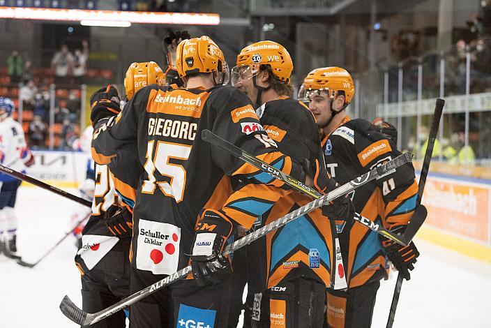 Brian Lebler (Steinbach Black Wings Linz) feoiert das Tor zum 3 zu 2 Steinbach Black Wings Linz vs HC Tiwag Innsbruck - Die Haie, bet-at-home ICE Hockey League