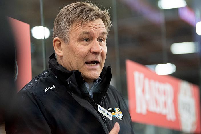 Head Coach Raimo Summanen (Steinbach Black Wings Linz) Steinbach Black Wings Linz vs HK SZ OLIMPIJA, bet-at-home ICE Hockey League