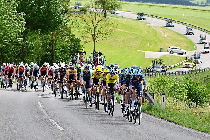 Das Peloton unterwegs im Mühlviertel 4. Etappe Aigen - Schlägl - Aigen - Schlägl, 16. Int. Oberösterreich Rundfahrt