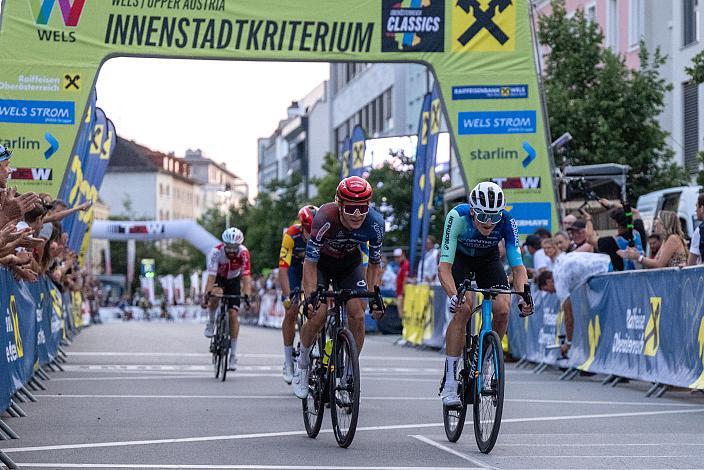 v.l. Sebastian Schönberger (AUT, Team Felt - Felbermayr), Felix Gall (AUT, Decathlon AG2R La Mondiale Team) 25. Welser Innestadt Kriterium 