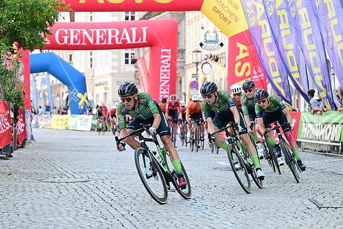 Riccardo Zoidl (AUT, Hrinkow Advarics) an der Spitze des Feldes, 27. Int. ASVÖ - HRINKOW City Kriterium Steyr, Herren Elite, ÖRV, Radsport, Mountainbike, ELITE Rennrad