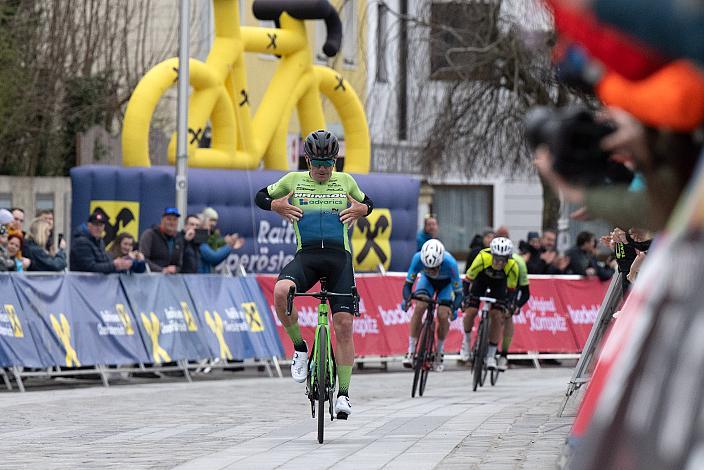 Sieger Riccardo Verza (ITA, Hrinkow Advarics) Herren Elite, U23, Radliga, 62. Radsaison-Eröffnungsrennen Leonding, Oberösterreich