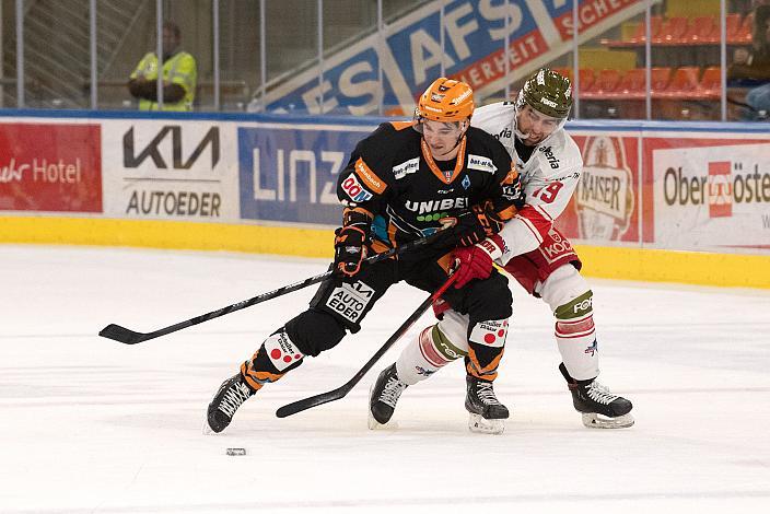 Colin Smith (Steinbach Black Wings Linz), Daniel Claudio Ciampini (HCB Suedtirol Alperia) Steinbach Black Wings Linz vs HCB Suedtirol Alperia, bet-at-home ICE Hockey League