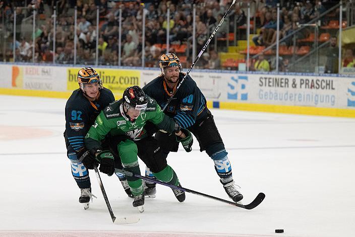 Lorenz Lindner (Steinbach Black Wings Linz), Julian Pusnik (Steinbach Black Wings Linz) Testspiel Steinbach Black Wings Linz vs HC Nove Zamky, Linz AG Eisarena, pre season 