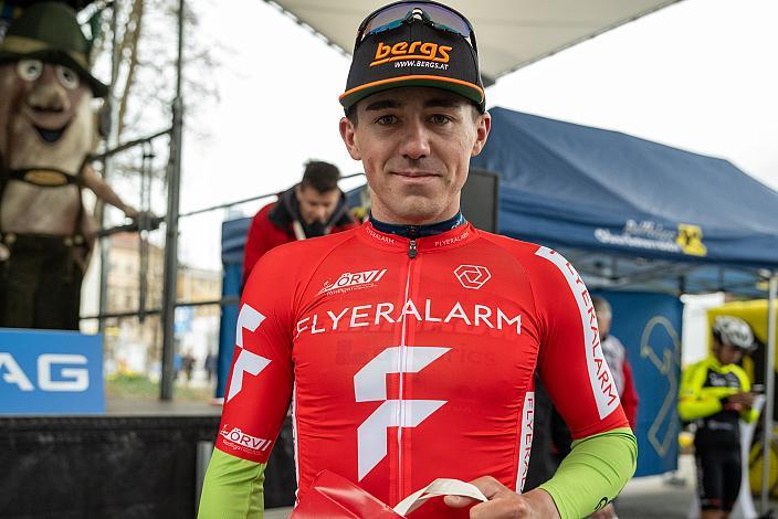 Sieger Riccardo Verza (ITA, Hrinkow Advarics) Herren Elite, U23, Radliga, 62. Radsaison-Eröffnungsrennen Leonding, Oberösterreich