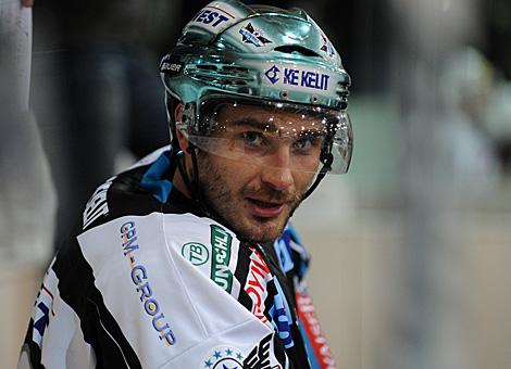 Mike Ouellette, EHC Liwest Black Wings Linz vs. HC Energy Karlovy Vary