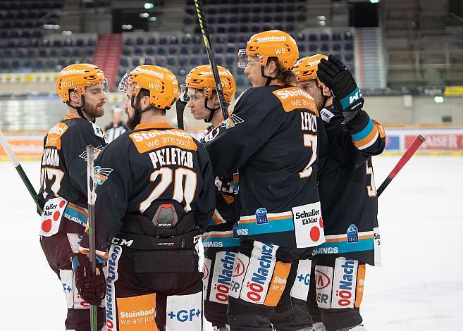 Linz feiert das Tor von Brian Lebler Bratislava Capitals vs Steinbach Black Wings 1992, Auswärtsspiel statt in Bratislava in Linz, Eishockey, Bet at Home ICE Hockey League