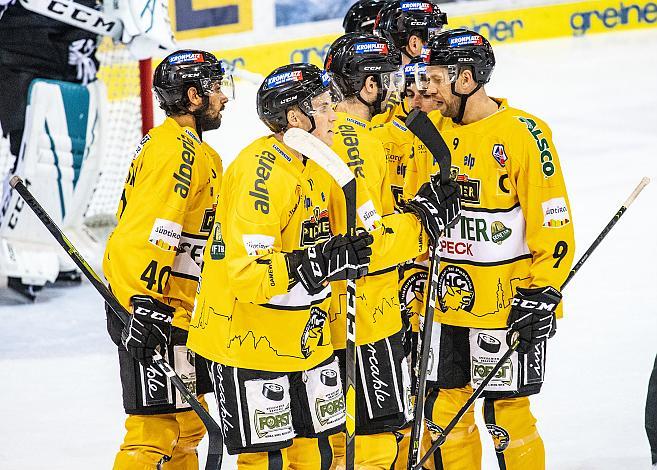 Im Bild: Pustertal feiert, Eishockey,  Alps Hockey, Steel Wings Linz vs Pustertal Woelfe