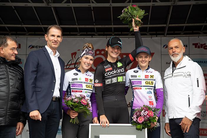 Radliga Podest U23, 2. Platz Leila Gschwentner (AUT, Union Raiffeisen Radteam Tirol), Siegerin Petra Zsanko (HUN, Team Cookina ARBÖ ASKÖ Graz RLM Stmk), 3 . Platz  Austrian Cycling League 2022, Radsport, Damen Radliga, Kufstein, Tirol, Radliga Finale 2022