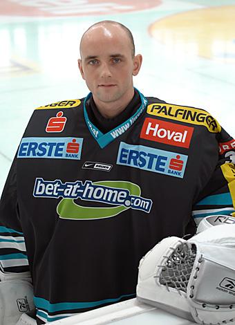 #33 Patrick Machreich, Tormann, EHC Liwest Black Wings Linz