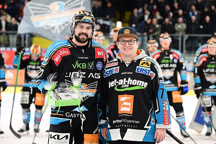 Spieler des Abends Shawn St.Amant (Steinbach Black Wings Linz)  Win2Day ICE Hockey League,  Steinbach Black Wings Linz vs Spusu Vienna Capitals,  Linz AG Eisarena 