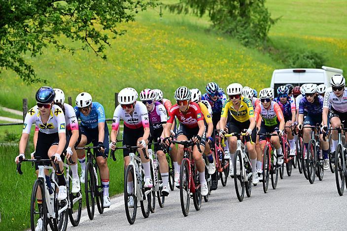 Im Gelben Trikot der Gesamtführenden Liv Wenzel (LUX, Team Luxembourg), Leila Gschwendtner (AUT, Smurfit Westrock Cycling Team), Ybbsitz - Hochkar, Sportland NÖ women tour