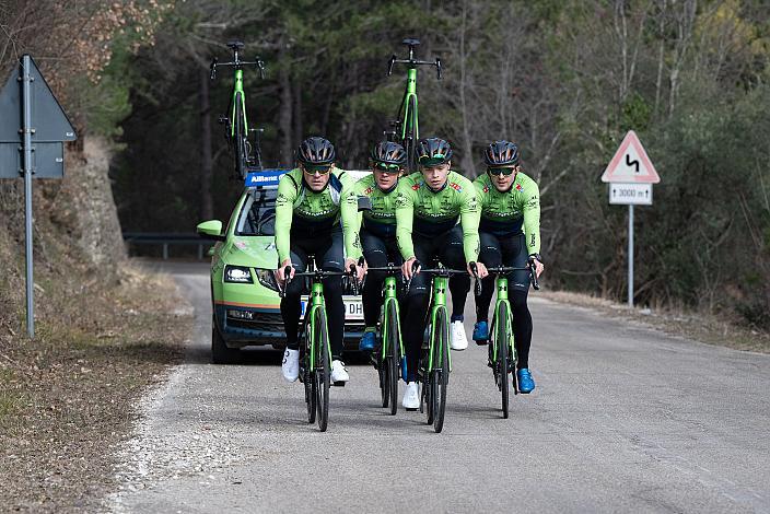 Riccardo Verza (ITA, Hrinkow Advarics), Marvin Hammerschmid (AUT, Hrinkow Advarics), Stefan Kovar (AUT, Hrinkow Advarics), Raphael Hammerschmid (AUT, Hrinkow Advarics) Trainingscamp Porec, Kroatien, Team Hrinkow Advarics Cycleang, UCI Continental Team, 