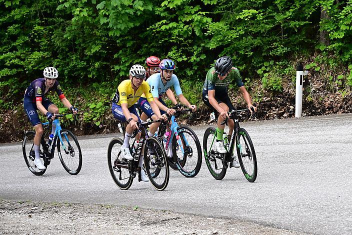 Die Topgruppe im Gelben Trikot des Gesamtführenden Aaron Dockx (BEL, Alpecin-Deceuninck Development Team), Edward Ravasi (ITA, Hrinkow Advarics), Adrien Maire (FRA, TDT - Unibet Cycling Team),  St. Florian - Höss, Hinterstoder , 14. Int. Raiffeisen OÖ-Radrundfahrt UCI Kat. 2.2