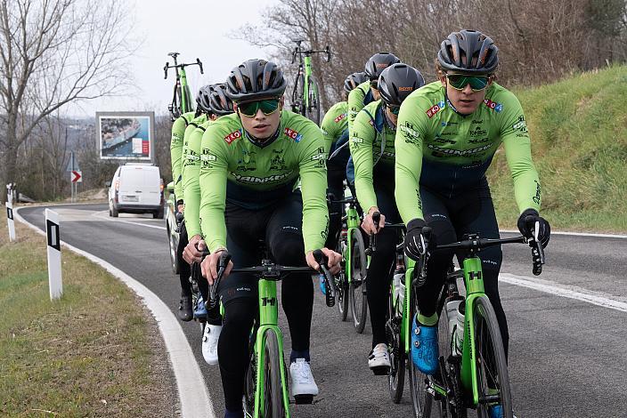 Stefan Kovar (AUT, Hrinkow Advarics), Marvin Hammerschmid (AUT, Hrinkow Advarics) Trainingscamp Porec, Kroatien, Team Hrinkow Advarics Cycleang, UCI Continental Team,