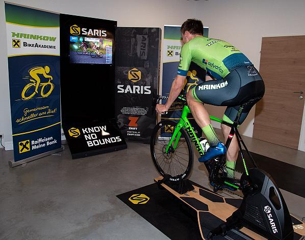 Stefan Kolb (AUT, Hrinkow Advarics Cycleang Team) trainiert auf dem Saris Smarttrainer, Herren Elite, UCI Continental, Raiffeisen Hrinkow Bike Akademie