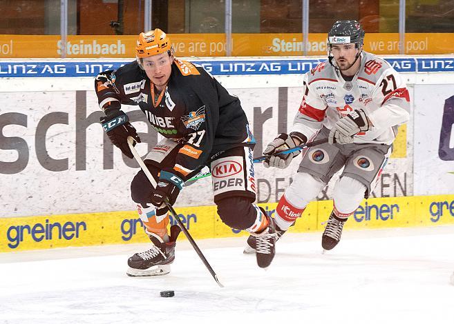 Moritz Matzka (Steinbach Black Wings 1992), Maxim Cajkovic (iClinic Bratislava Capitals) Bratislava Capitals vs Steinbach Black Wings 1992, Auswärtsspiel statt in Bratislava in Linz, Eishockey, Bet at Home ICE Hockey League