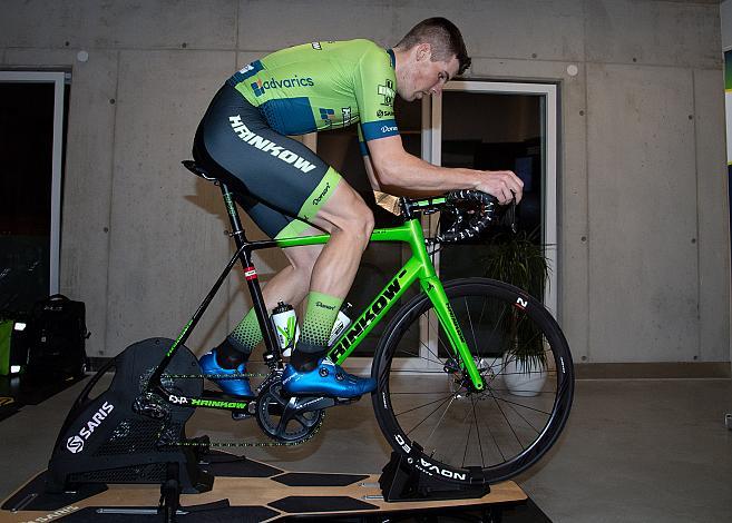 Johannes Hirschbichler (AUT, Hrinkow Advarics Cycleang Team) trainiert auf dem Saris Smarttrainer, Herren Elite, UCI Continental, Raiffeisen Hrinkow Bike Akademie