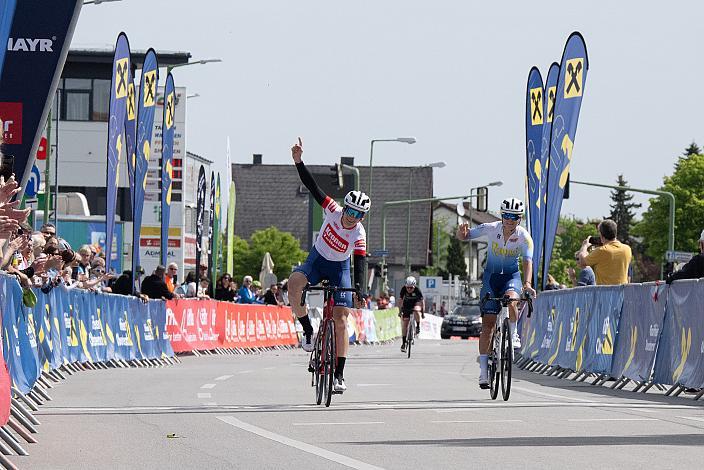 Siegerin Petra Zsanko (HUN, Arbö Rapso Knittelfeld), 2. Platz Jana Gigele (AUT, Arbö Rapso Knittelfeld), Road Cyling League Austria, Damen Elite, U23, Road Cycling League Austria, 62. Raika Kirschbluetenrennen, Wels, Oberösterreich