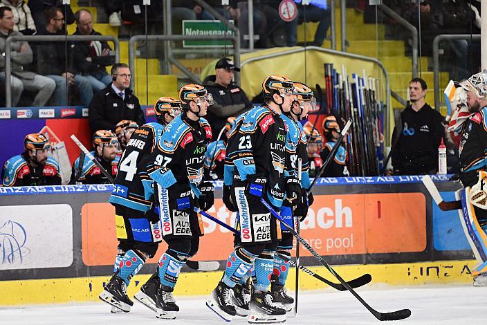 Das Team der Steinbach Black Wings Linz Win2Day ICE Hockey League,  1. Viertelfinale, Steinbach Black Wings Linz vs Moser Medical Graz 99ers,  Linz AG Eisarena 