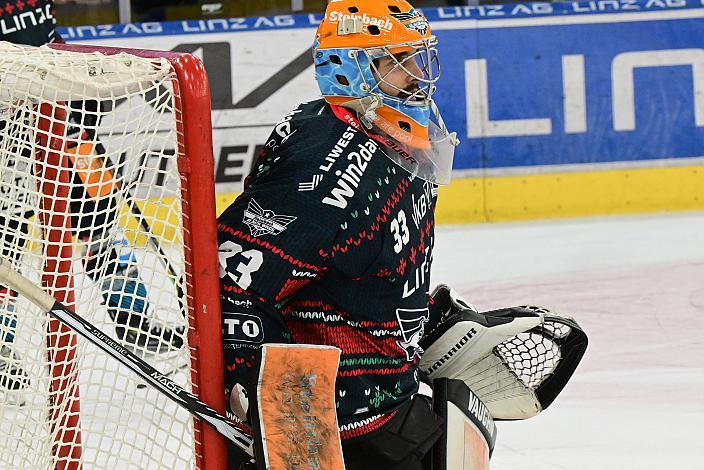 Tormann Thomas Höneckl (Steinbach Black Wings Linz) Weihnachtstrikot, Steinbach Black Wings Linz vs Hydro Fehervar AV19, ICE Eishockey Liga, Linz AG Eisarena