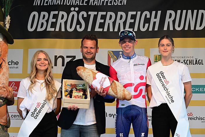 Im Weissen Trikot des Gesamtführenden der Nachwuchswertung Aaron Dockx (BEL, Alpecin-Deceuninck Development Team), Wels - Aigen - Schlägl, 14. Int. Raiffeisen OÖ-Radrundfahrt UCI Kat. 2.2
