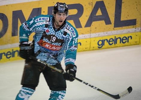 Joel Broda (EHC Liwest Black Wings Linz) EHC Liwest Black Wings Linz vs EC Red Bulls Salzburg