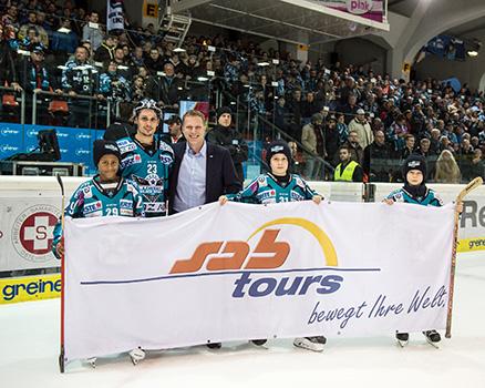 Fabio Hofer (EHC Liwest Black Wings Linz) Spieler des Abends EHC Liwest Black Wings Linz vs Fehervar AV 19