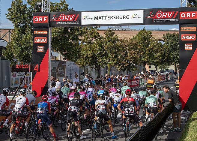 Start Damenrennen ÖSTM Strasse Mattersburg, Österreichische Staatsmeisterschaft U23, Elite Damen und Herren