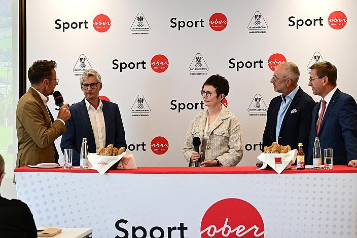 v.l. Mit Bürgermeisterin Elisabeth Höfler zu Aigen/Schlägl, Eurothermen GF Patrick Hochhauser, Vitalwelt-GF Philipp Haas und Bürgermeister Markus Brandlmayr zu Bad Schallerbach Pressekonferenz Int. Raiffeisen Oberösterreich Rundfahrt (UCI Kat. 2.2), Olympiazentrum Linz