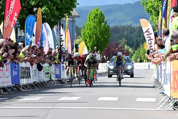 Sprint in Nenzing 2. Platz Michael Boros (CZE, Team Elkov Kasper), Sieger Jaka Primozic (SLO, Hrinkow Advarics), 3. Platz Martin Messner (AUT, WSA KTM Graz pb Leomo) gewinnt in Nenzing, Herren Elite, U23, Road Cyling League Austria, Radliga, GP Vorarlberg, Nenzing