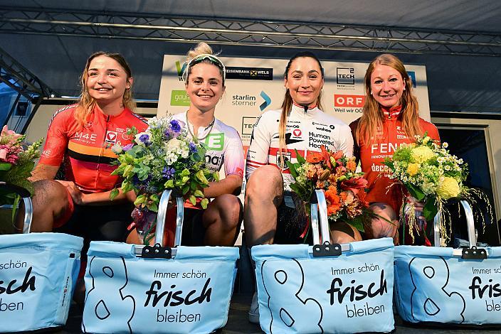 Podest 4. Platz Elisa Winter (AUT, Wheel Divas Cycling Team), 2. Platz Jana Gigele (AUT, RSG Team Cookina ARBÖ ASKÖ Graz/ RSV Gütersloh 1931 e.V), Siegerin Kathrin Schweinberger (AUT, Human Powered Health) , 3. Platz Carina Schrempf (AUT, Fenix-Deceuninck) , Damenrennen, Kriterium Wels,